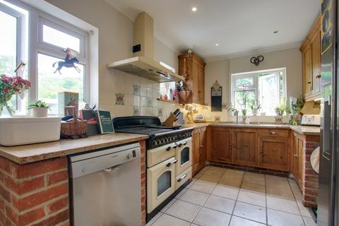 Rose Croft High Street, Woodgreen, Fordingbridge, SP6 2AU