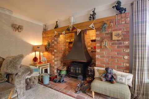 Rose Croft High Street, Woodgreen, Fordingbridge, SP6 2AU