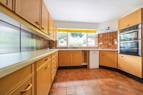 4 bedroom detached house for sale, Prior Croft Close, Camberley