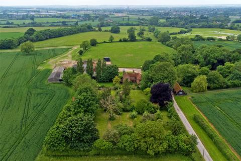 6 bedroom detached house for sale, Risborough Road, Terrick, Aylesbury, Buckinghamshire, HP17