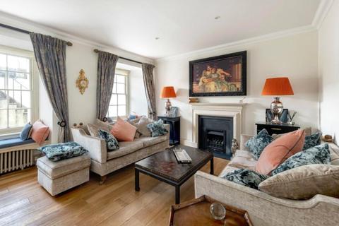 3 bedroom apartment to rent, Palace Court, London, W2