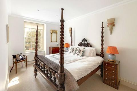 3 bedroom apartment to rent, Palace Court, London, W2