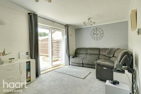 3 bedroom terraced house for sale, Stirling Close, Stevenage