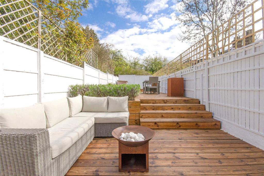 Barnard Hill, Muswell Hill, London, N10 3 bed terraced house for sale