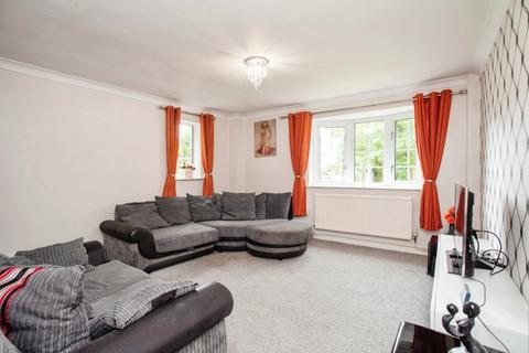 14 Hamilton Mead, Bovingdon, Hemel Hempstead, HP3 0JF