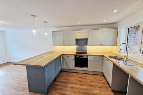 1 bedroom apartment to rent, Osnor Court, Coronation Terrace, Aston Fields, Bromsgrove, B60