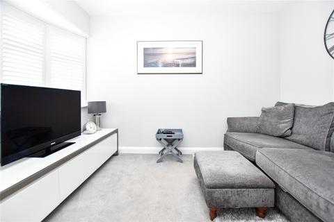 22 Gainsborough Square, Bexleyheath, DA6 8BU