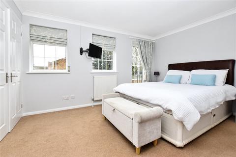 22 Gainsborough Square, Bexleyheath, DA6 8BU
