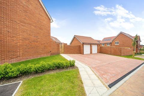 4 bedroom detached house for sale, Albany Wood, Bishops Waltham, Southampton, Hampshire, SO32