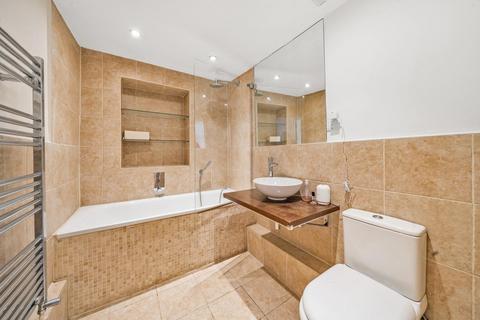 2 bedroom flat for sale, Camberwell Grove, Camberwell SE5