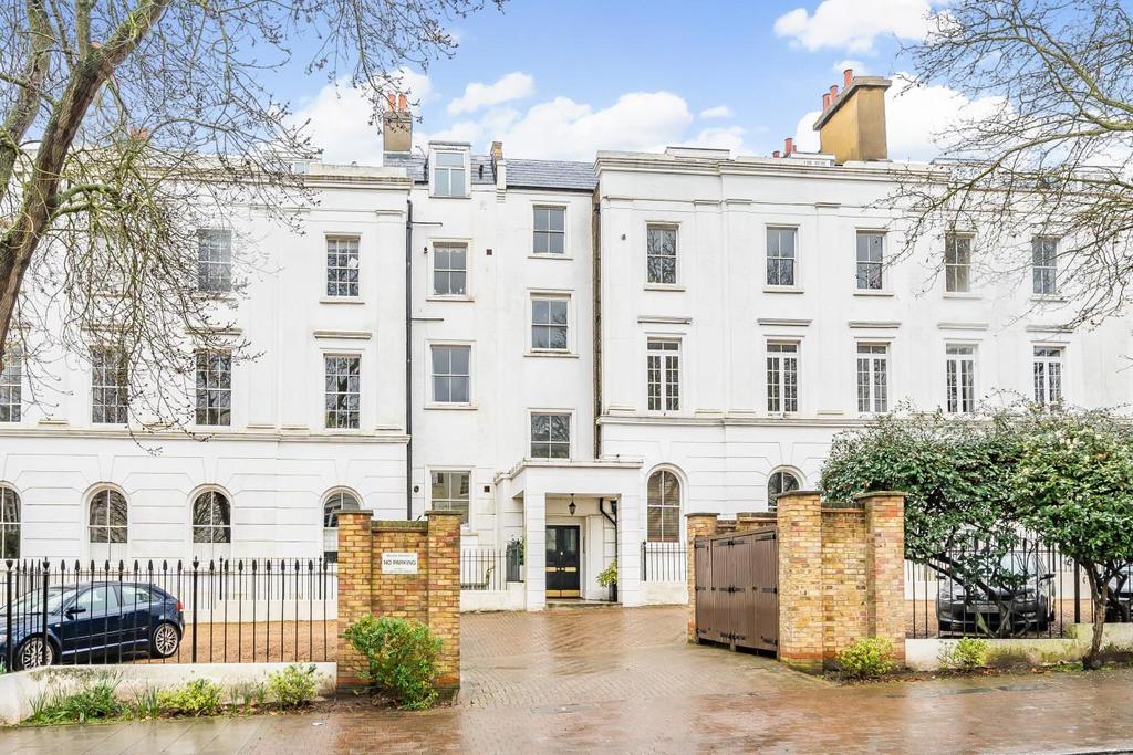 Camberwell Grove, Camberwell SE5 2 bed flat for sale £550,000
