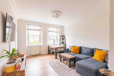 2 bedroom flat to rent, 1086L – West Richmond Street, Edinburgh, EH8 9DZ