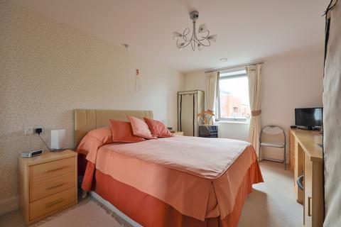 2 bedroom retirement property for sale, The Brow, Corbett Court The Brow, RH15