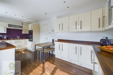 3 Dillywood Fields, Rochester, ME3 8EY