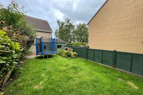 3 bedroom semi-detached house for sale, Bluebell Avenue, Penistone