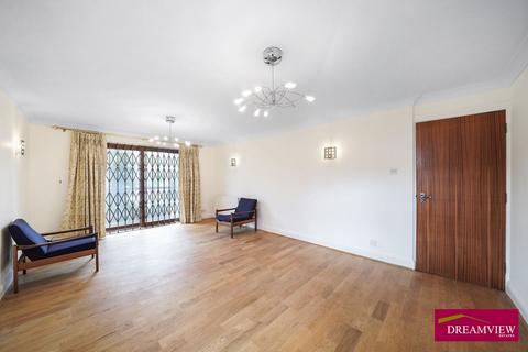 2 bedroom apartment for sale, CANTERBURY COURT, WOODLANDS, GREATER LONDON, NW11