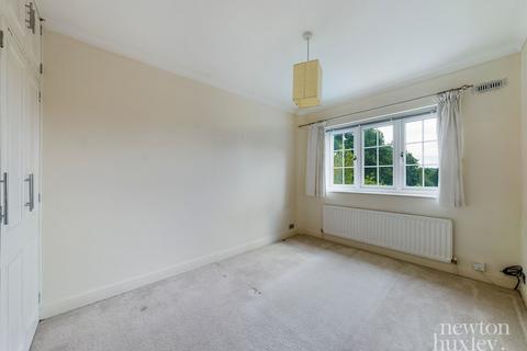 99a Hare Lane, Claygate, Esher, KT10 0QX