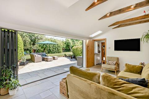 Jasmine Cottage Cox Green, Rudgwick, Horsham, RH12 3DE