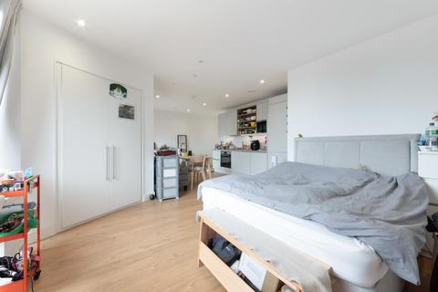 Studio to rent, Peppercorn Court, Alberfeldy Village, London, E14