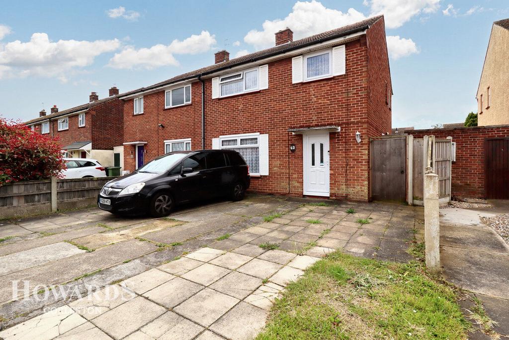 Keble Road, Gorleston 3 bed semidetached house for sale £235,000