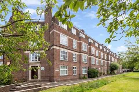 5 Fairfield Drive, London, SW18 1DL
