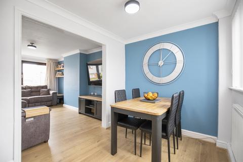 23 Bavelaw Crescent, Penicuik, EH26 9AX