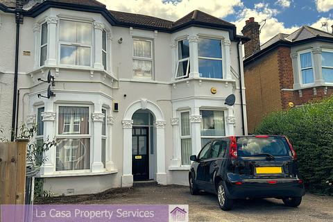 1 bedroom flat for sale, Springbank Road, London, SE13