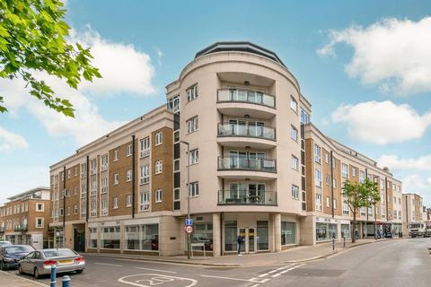 2 bedroom flat for sale, Castle Court, Putney, London, SW15