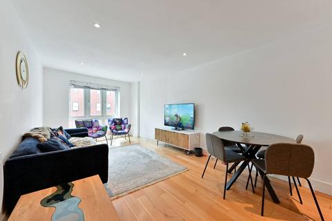 2 bedroom flat for sale, Castle Court, Putney, London, SW15