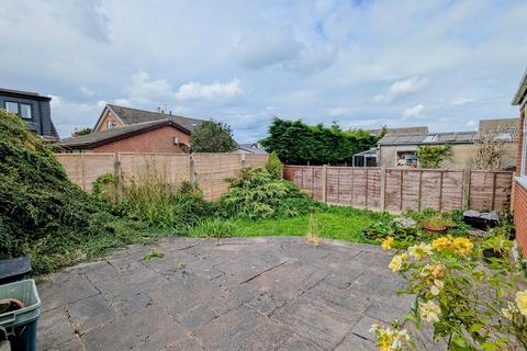 3 bedroom semi-detached house for sale, Hollies Close, Preston PR3