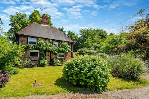 Somers Cottage Camer Street, Meopham, Gravesend, DA13 0XR