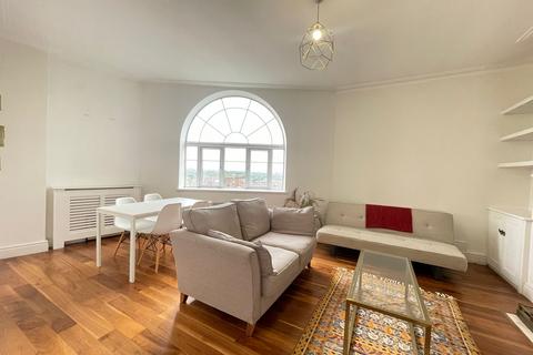 2 bedroom flat to rent, Streatham High Road, London SW16