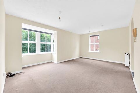 2 bedroom apartment for sale, Bramber Court, Bow Arrow Lane, Dartford, DA2