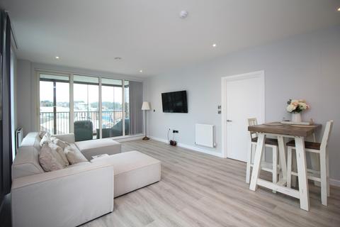 2 bedroom apartment to rent, Radford Way, CM12