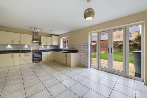 4 bedroom semi-detached house for sale, Portland Court, Milton Keynes MK14