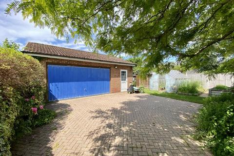 4 bedroom chalet for sale, Broadshard Lane, Ringwood, BH24 1RP