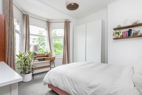 2 bedroom flat for sale, Bulwer Road, London E11
