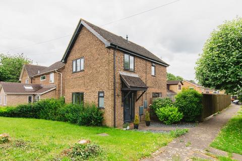3 bedroom detached house for sale, Ashlade, Middleton Cheney, OX17