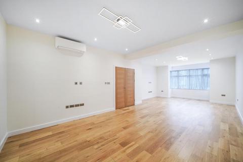 5 bedroom terraced house to rent, Menelik Road, West Hampstead, NW2