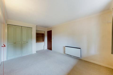 2 bedroom apartment for sale, Oak Road, Southgate, Crawley, West Sussex, RH11