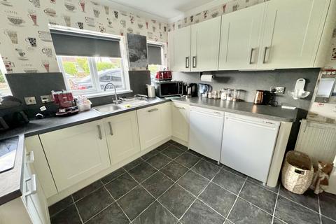 2 bedroom bungalow for sale, Cornelia Crescent, Branksome, Poole, BH12