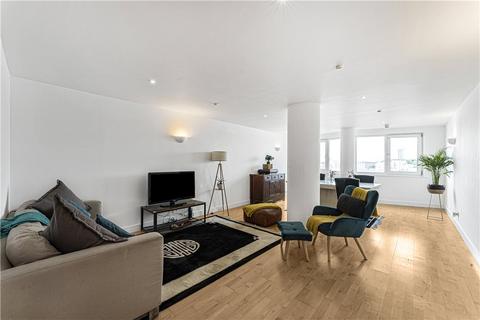2 bedroom apartment for sale, Arnhem Place, London, E14