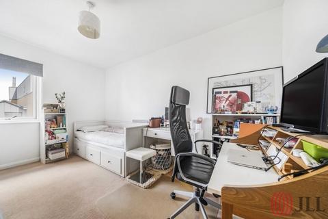 2 bedroom flat for sale, Thornbury Way London E17