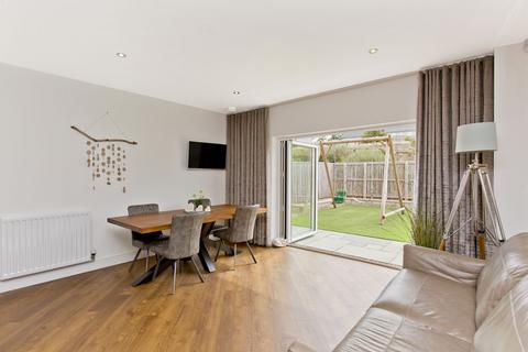 32 Kings View Crescent, Ratho, Newbridge, EH28 8AF