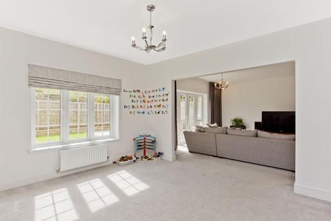32 Kings View Crescent, Ratho, Newbridge, EH28 8AF
