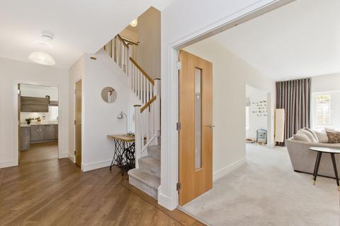 32 Kings View Crescent, Ratho, Newbridge, EH28 8AF