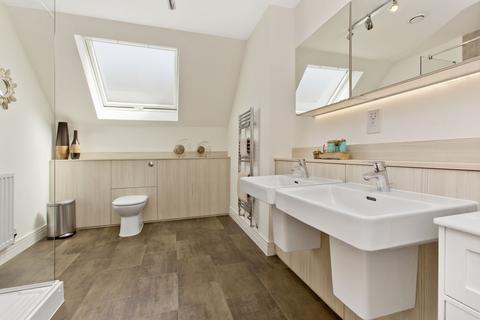 32 Kings View Crescent, Ratho, Newbridge, EH28 8AF