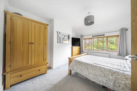 139 Banstead Road, Caterham, CR3 5QN