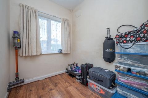 70 Bushmore Road, Hall Green, Birmingham, B28 9QZ