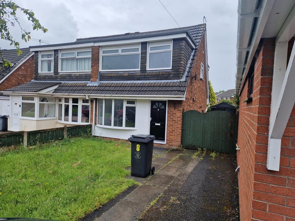 Thoroughgood Close, Burscough... 3 bed semidetached house £925 pcm